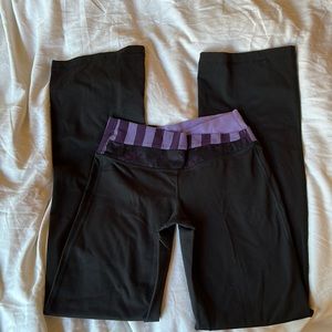 Lululemon Yogas